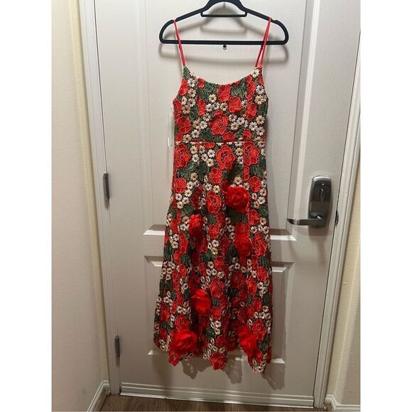Elliatt Roselyn Embroidered Midi Dress Red wedding  birthday Vibe size S NWT$580 - Picture 4 of 7